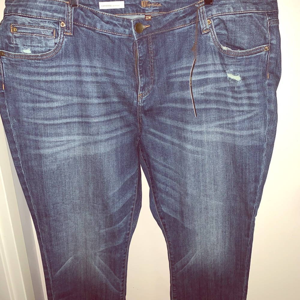 Plus size cuffed jeans